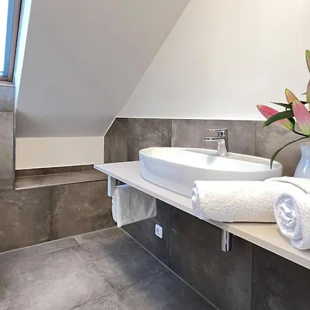 Aesten Mare 3 Appartement *